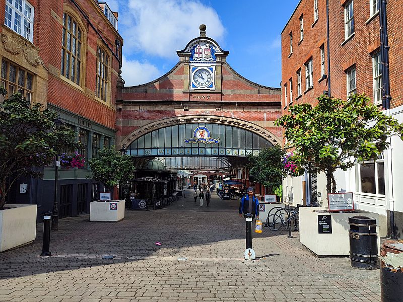 england_bahnhof.jpg