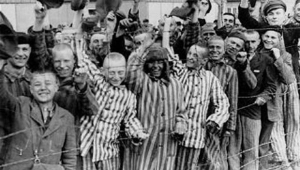 prisoners_liberation_dachau.jpg