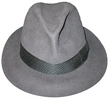 220px-a_fedora_hat__made_by_borsalino.jpg