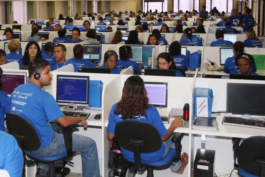 call-center-image-915x610.jpg
