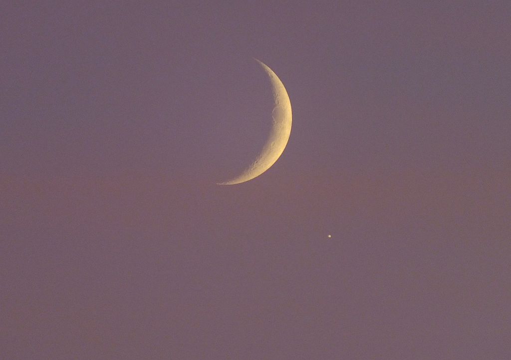 mond_mit_stern.jpg