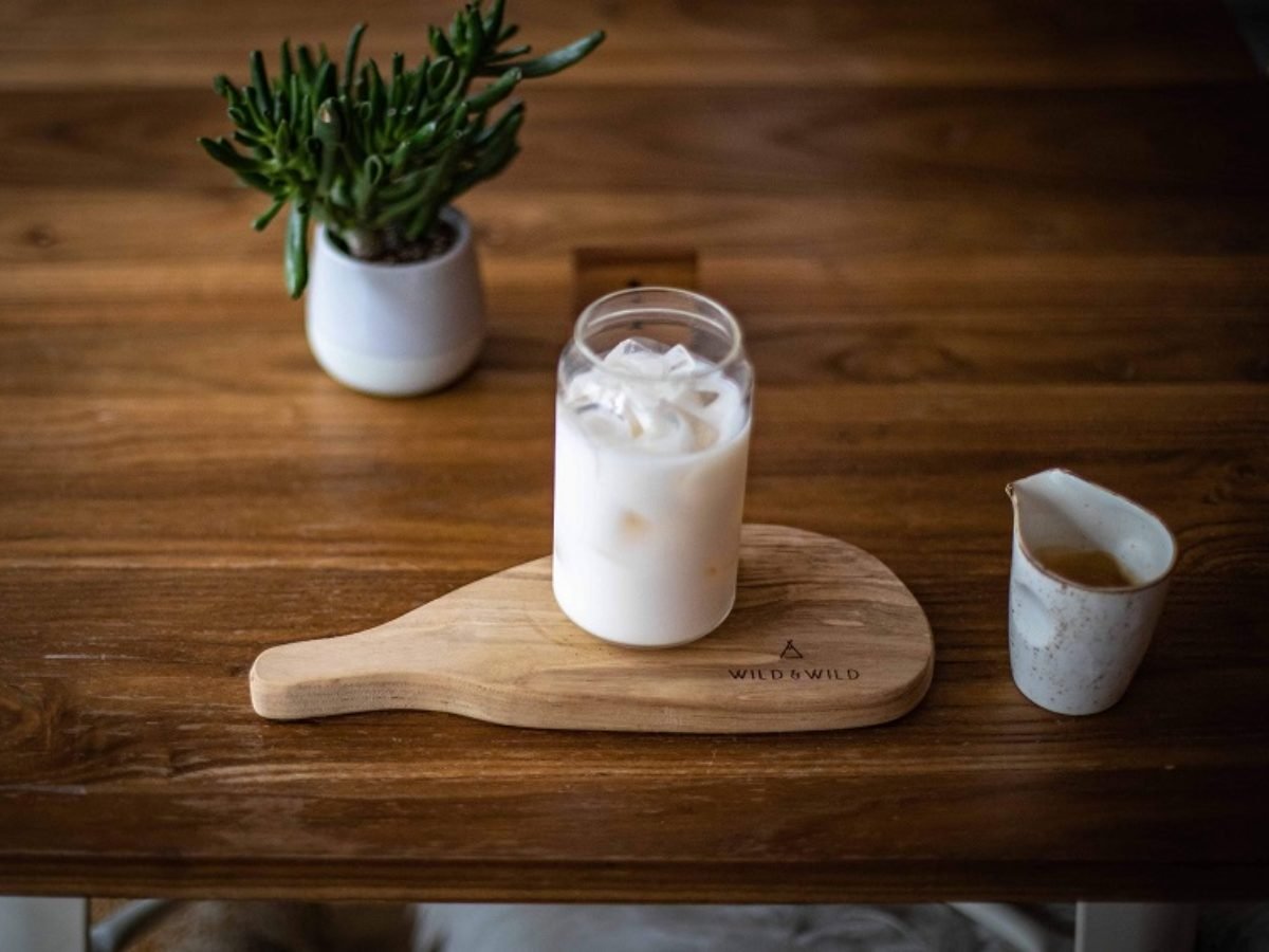 vegane_milch_fuer_kaffee-1200x900.jpg