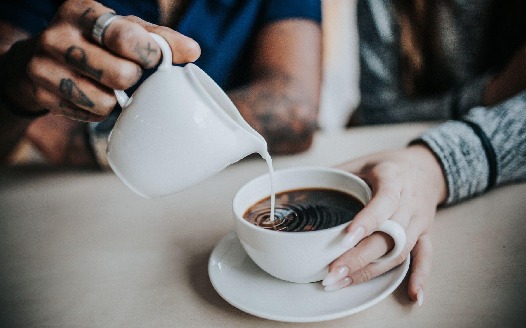 vegane-milch-kaffee.jpg