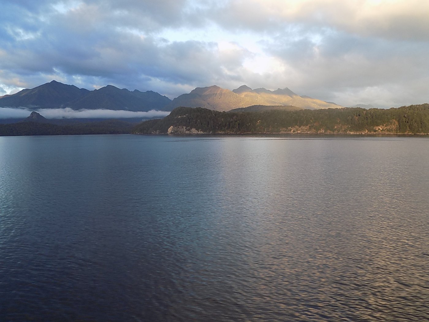 doubtful-sound_morgensonne.jpg