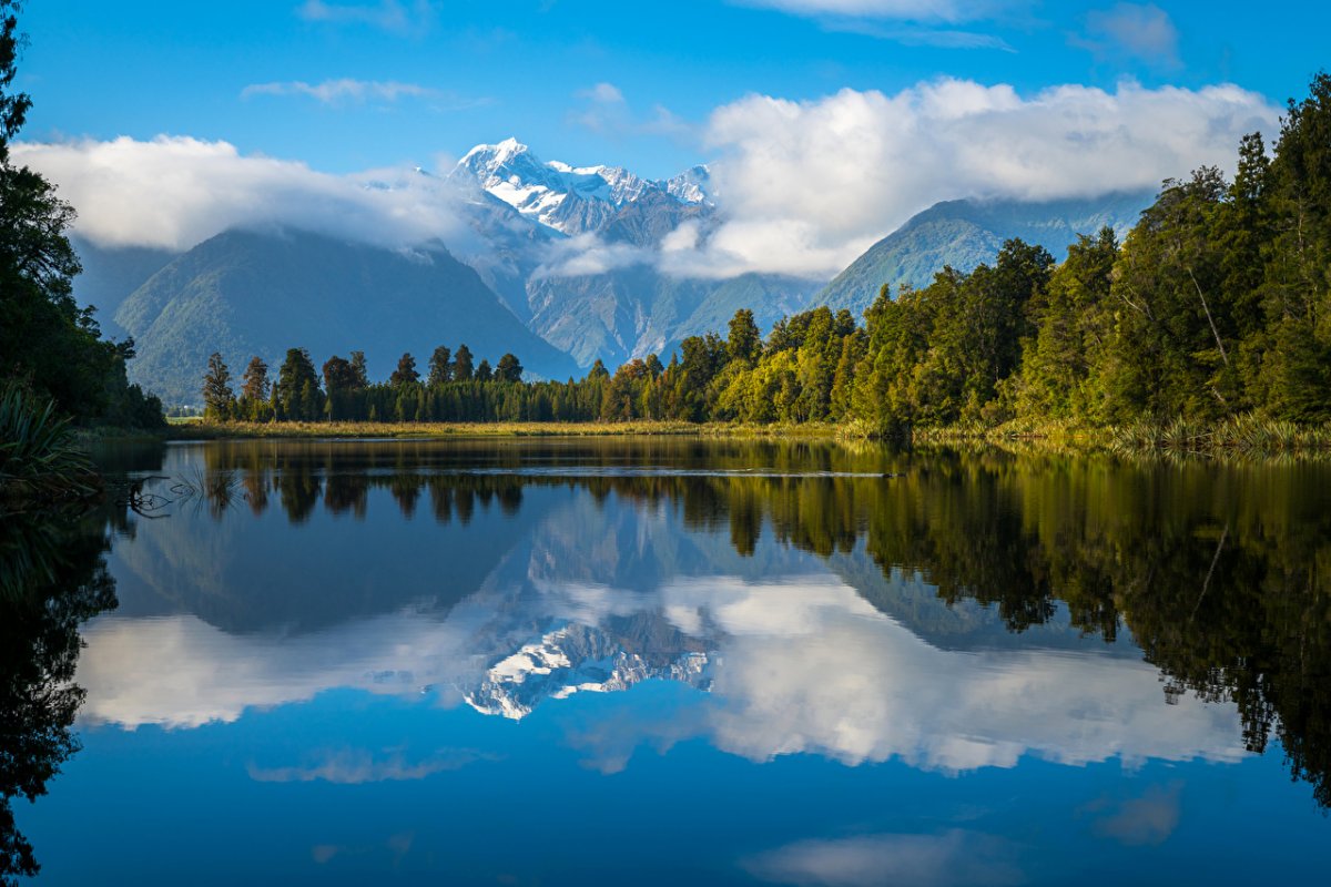 09mirror_lake.jpg