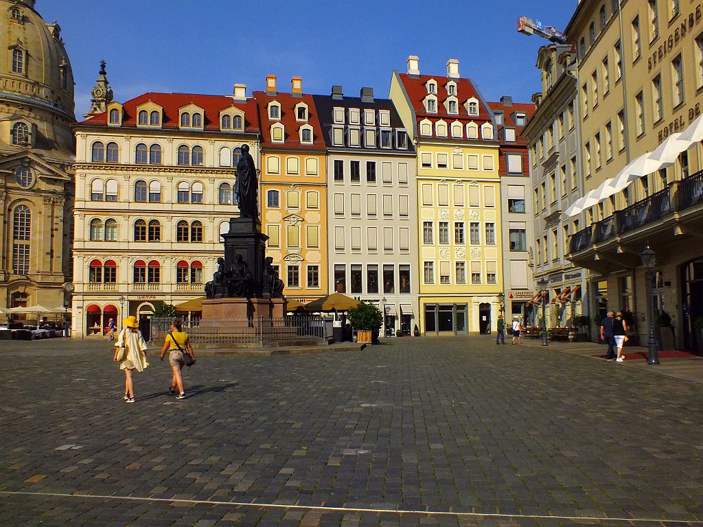 frauenkirche.jpg