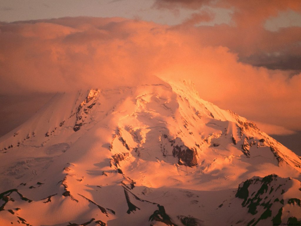 mount_hood_at_sunset_oregon_7668_1024_76....jpg