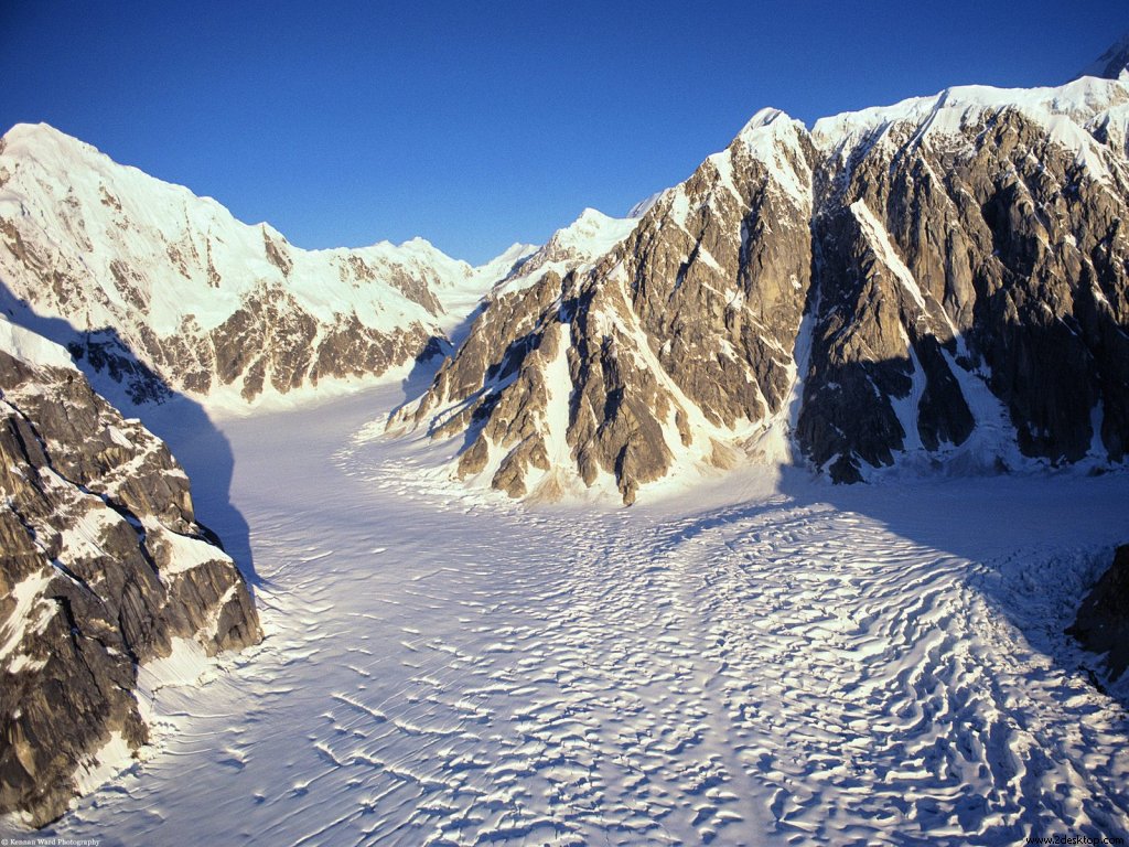 merging_glaciers_alaska_7336_1024_768.jpg