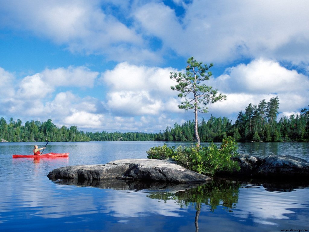 kayaking_in_boundary_waters_canoe_area_wilde....jpg