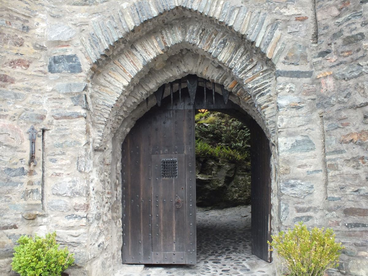 t__r_tor_castel.jpg