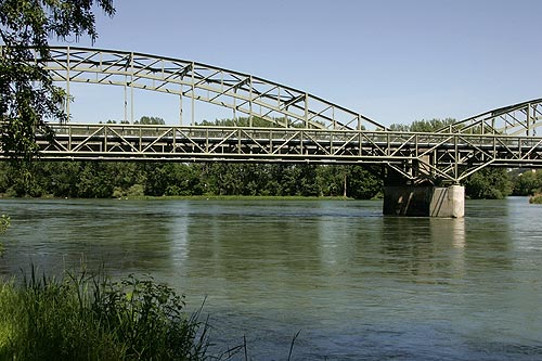 AG-27-01.jpg