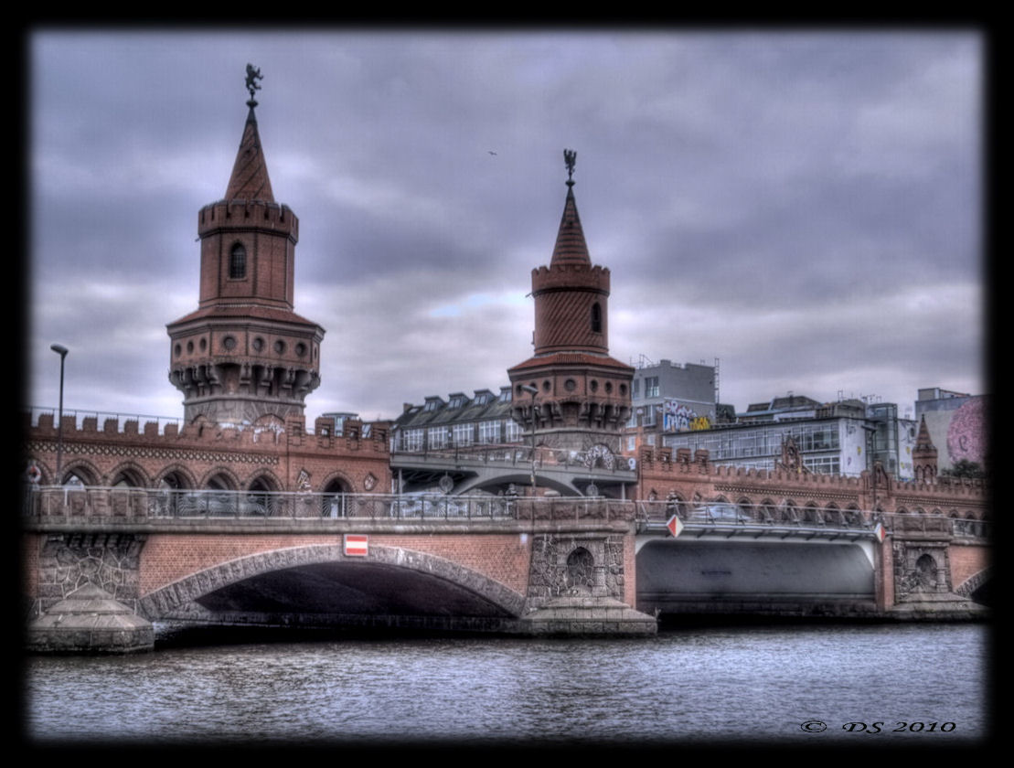 pa028565_6_7_tonemapped6xy.jpg