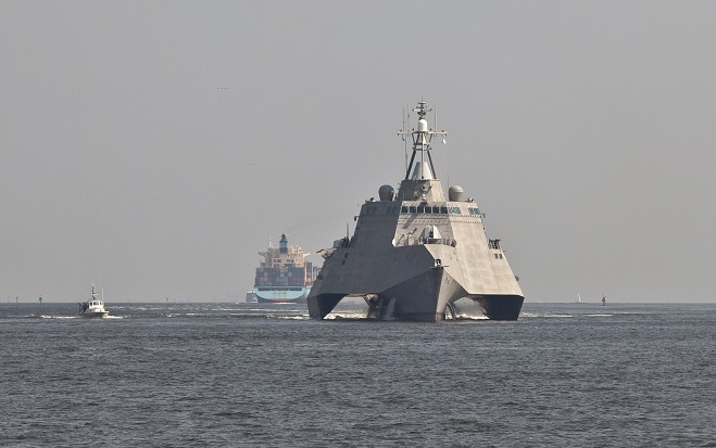 lcs2-underway1.jpg
