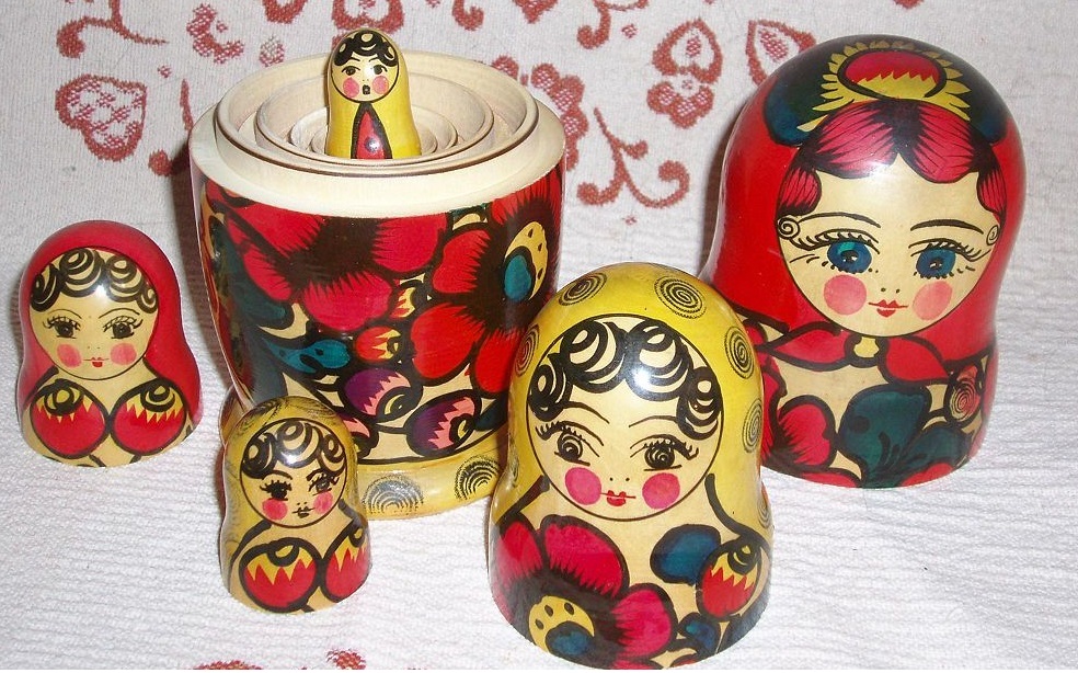 1280px-russian-matroshka2.jpg