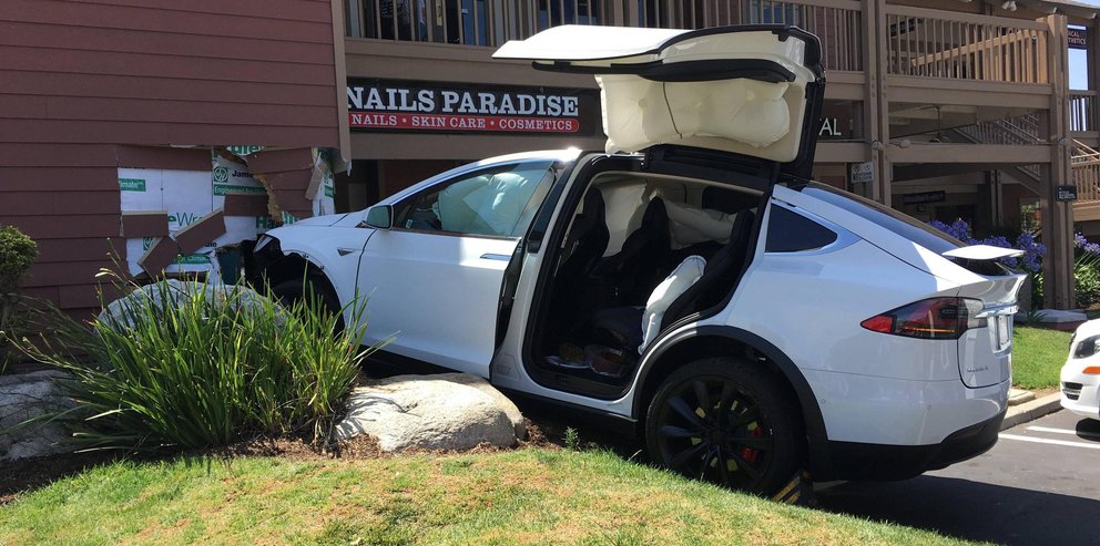 tesla.jpg